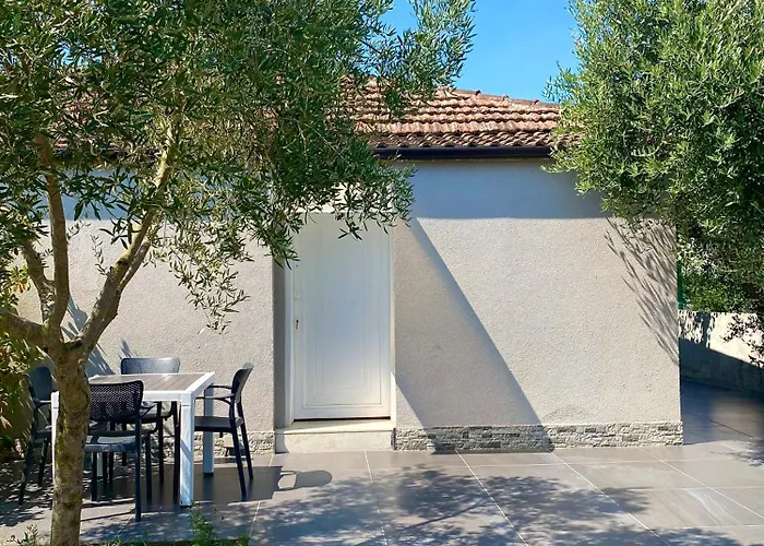 Garden House * Hamallaj